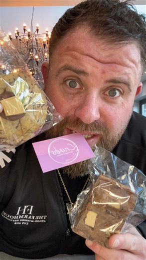 @crumbscheesecakes thank you for the care package! If anyone wants to support this small business, give them a shot if you are feeling festive 🎁 #foodreviewclub #foodcritic #foodreview | Food Review Club