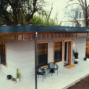 2.6M views · 5.8K reactions | These $4,000 3D printed homes can be built in less than 24 hours!  | In The Know | Facebook