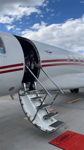 RANA JETS on Instagram: "Super model on private jet | luxury lifestyle collection |billionerliving "Jet-setting in style ✈️✨ From runway to the skies—next stop, paradise! #LuxuryTravel #PrivateJetLife #SupermodelDiaries" Description: "Living the dream at 40,000 feet! A supermodel’s life isn’t just about the runway—it’s about embracing luxury, adventure, and the thrill of new destinations. Whether it’s a last-minute fashion show, an exotic vacation, or a business meeting in a far-off city, nothin
