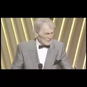 11 reactions | Repost from @doubleimpactpodcast • Jack Palance wins the Oscar for best supporting actor for City Slickers 38 years after his previous nomination for Shane. Shane was the first film an 8 year old Billy Crystal saw, and the reason he cast Jack in City Slickers. The circle of life. Or something. . . . . #jackpalance #billycrystal #oscars #oscarspeech #legend #iconic #alltime #hollywood #fitspo #cityslickers | Dexter Hall | Facebook