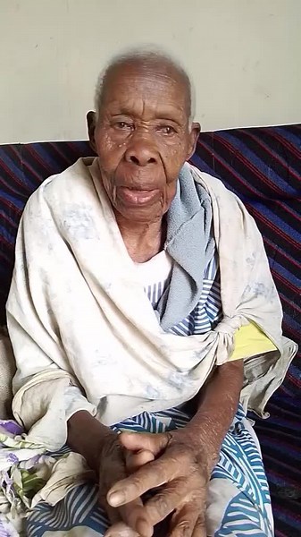 Elderly Singer Praising the Lord Example