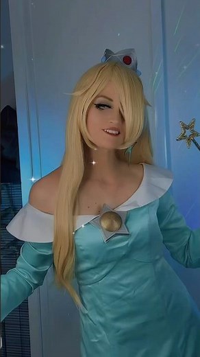 Do you love Rosalina from the Super Mario Galaxy movie? #supermariogalaxy #cosplay #mario