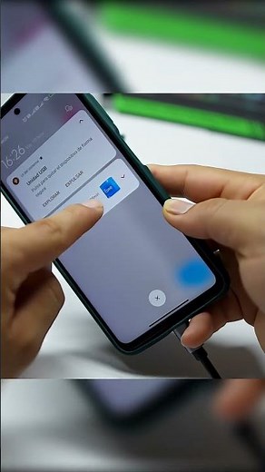 The ACCESSORY EVERY mobile gamer needs 🎮 | USB Hub with HDMI explained