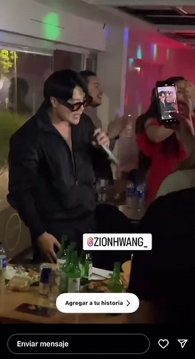 Zion Hwang Cantando Gangnam Style en Colombia