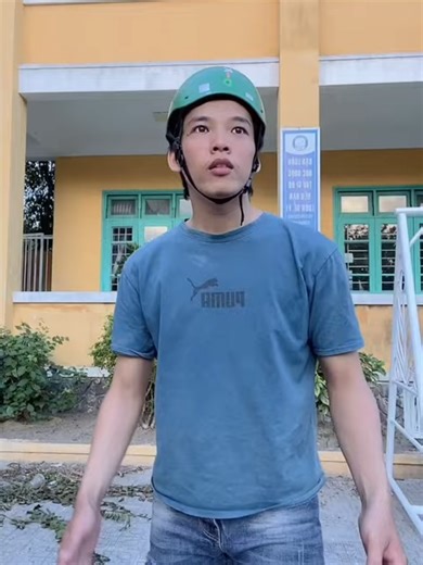 Hilarious Chicken Wing Dance Compilation