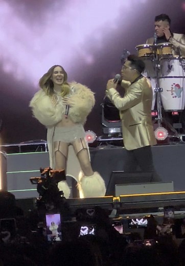 Los Ángeles Azules y Belinda en Vive Latino 2025