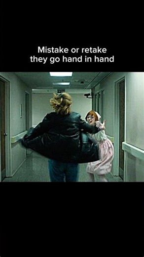 When Maya Hawke and Amybeth McNulty's running scene #strangerthings