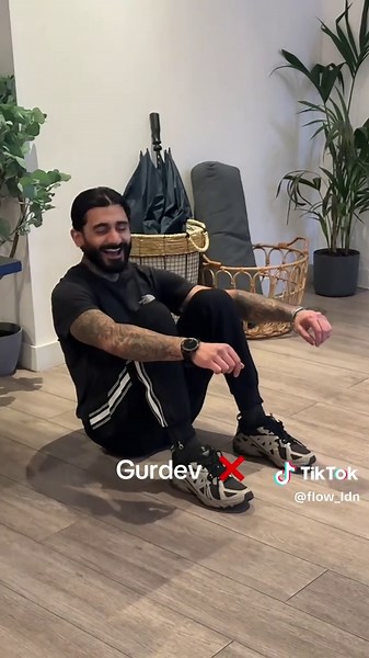 Join Exciting FLOW Classes in London Fitness Studio