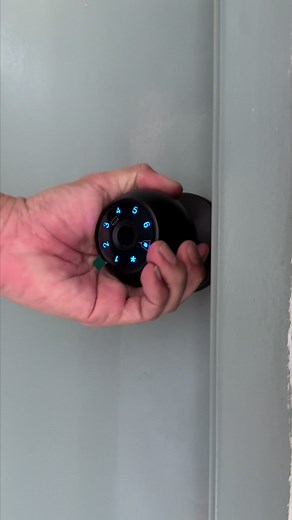 Smart Door Lock: Keyless Entry with Fingerprint Access