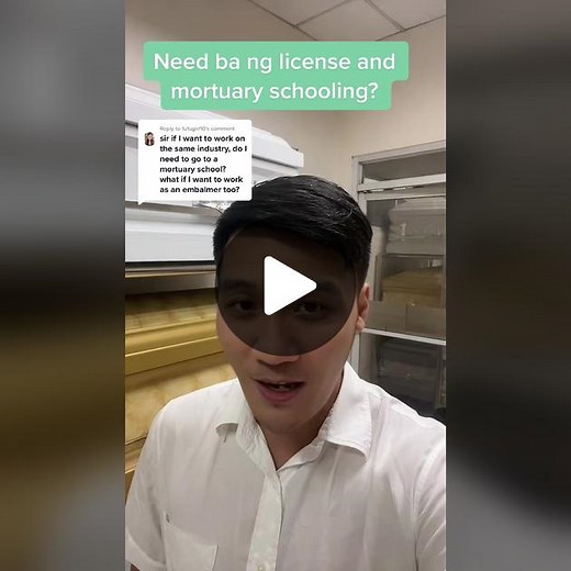 How to Become an Embalmer: Schooling and Licensing Requirements