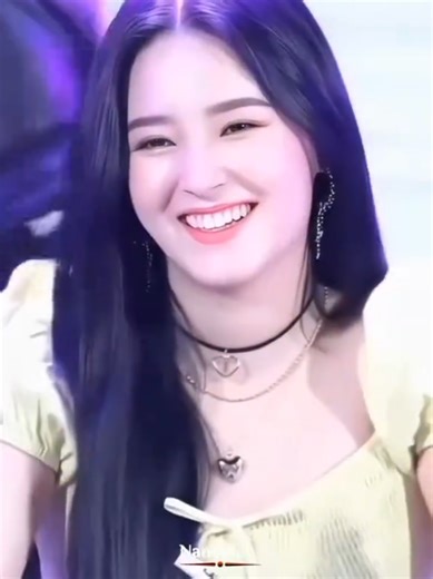 Nancy Momoland's Beauty Shine