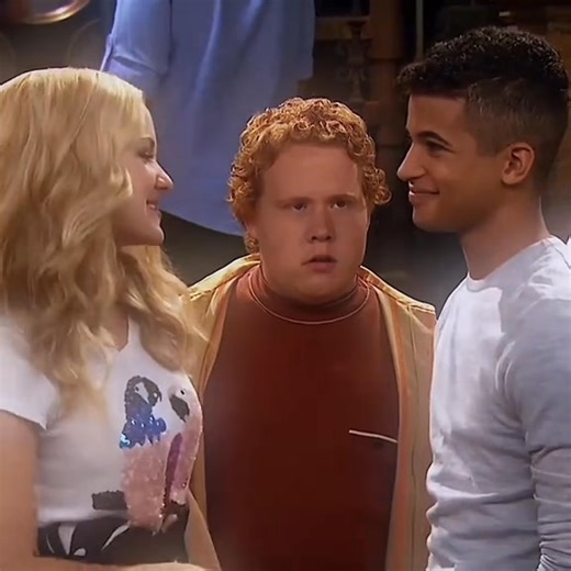 I’m kinda sick but i’m still gonna try and stay active!! Me finally editing Liv again scenepacks: iconicscps (me) & @‍dd :) #fyp #foryou #foryoupage #4u #livandmaddie #livandmaddieedit #disney #disneychannel #livrooney #livrooneyedit #dovecamero | Decs2