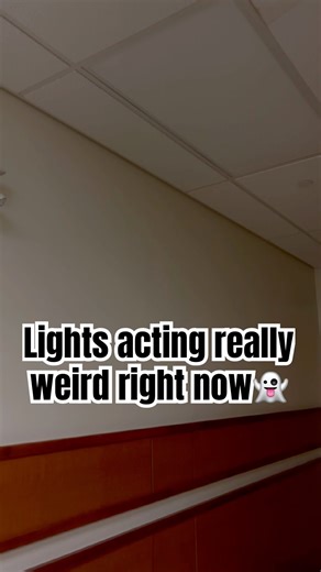 Spooky light #memes #funny #spooky #halloween #light #strangerthings