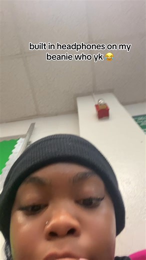 🌟 This LED Bluetooth beanie is the coolest thing I've added to my winter gear! 🧢✨ Super soft and warm, with built-in LED lights on the brim – you can toggle between colors and patterns with a simple button. Plus, it has a hidden Bluetooth speaker in the ear flaps so you can take calls or listen to music hands-free! | Messengei-USA