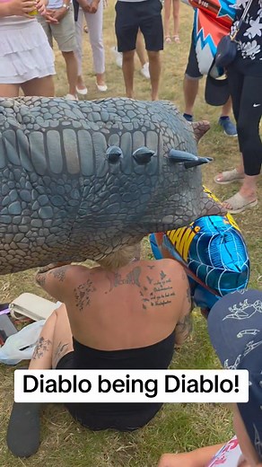 89K views · 2.9K reactions | Diablo the Allosaurus doing Allosaurus things! @Naytrix #scare #reaction #dinosaur #funny #prank | Raptors World - Roarsome Dinosaur Entertainment | Facebook