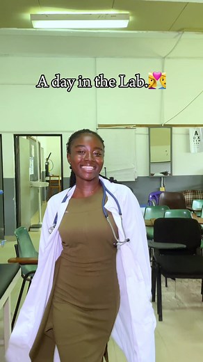 A day in the Lab........ #nursingstudent #studentnurse #universitylife #students #nursesoftiktok #foryou #foryoupage #trendingvideo #oaucampus #creatorsearchinsights #nursingbuddies_vlogs