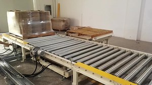 Heavy-Duty Industry Powered Pallet Handling Roller Conveyor System, Pallet Chain Drive Live Roller Conveyor