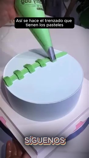 Pastel Minimalista Que Está Rompiendo Internet