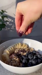 Chilly morning? Warm up with these cozy oats! There's no better (or easier!) way to start your day than with a toasty bowl of oatmeal. Grab your nutribullet EveryGrain Cooker and make a few batches in advance to heat up quickly on busy mornings. Ingredients: 1 cup organic oats 2 cups water Directions: Add water & oats to the nutribullet EveryGrain Cooker Cook on oats setting Add your favorite toppings and enjoy | nutribullet