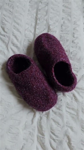 Felted slippers transformation✨ #knitting #felting #feltedslippers #knittedslippers #knittinginspo