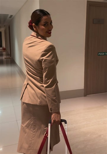 ‏♥️✨#cabincrew #heysara #flightattendant #bollywood | bollywood