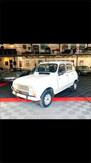 SV Art & Motors - Mougins on Instagram: "Cette Renault 4L de 1993 est une rare édition Sinpar, qui se caractérise par sa transmission 4X4 d’origine. Une série limitée By Bye (plaque gravée sur le tableau de bord). Elle affiche 117.150km et possède une carte grise française normale. Elle est dans sont état exceptionnelle d’origine. #renault4sinpar #renault4l #renault4l4x4 #renault4 #svartandmotors"