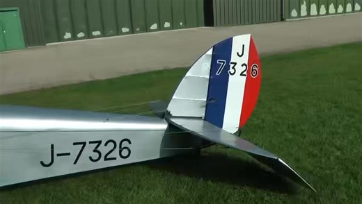 ✈️ BREAKING NEWS ✈️ Our de Havilland DH.53 “Hummingbird” has taken to the skies again for the first time in 91 years! DH.53 Hummingbird J-2376 has flown for the first time from Old Warden since leaving the museum site back in 2023. First built in 1923. Our DH.53 belongs to museum volunteer, Terry Pankhurst, who re-built the aeroplane alongside Mike Russell, who unfortunately is not around to see its first flight. We look forward to showing more from the DH.53 soon and will see it back at the mus