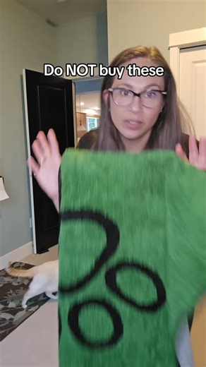 Labrador retriever 🐶 on Instagram: "Protect your floors. Simplify cleanups. Our Floor Pee Pad is ultra-absorbent, leak-proof, and designed to stay in place—perfect for potty training, senior pets, or indoor relief. Say goodbye to accidents and hello to easy cleanup! For a cleaner home and a happier pet. #FloorPeePad #DogPeePad #PottyTrainingPad #LeakProofPetPad #PetAccidentSolution #SeniorDogCare #PuppyTrainingEssentials #IndoorPottyPad #MessFreeLiving #PetParentMustHave"