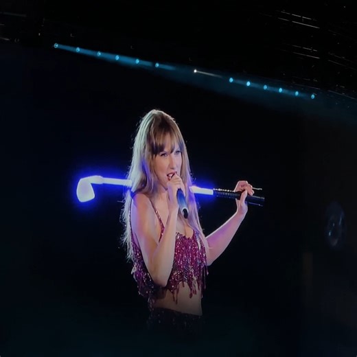206K views · 23K reactions | Taylor Swift brought golf to the Eras Tour while in Melbourne over the weekend... ⛳️ #MelbourneTSErasTour | #TSTheErasTour | Golf Australia | Facebook