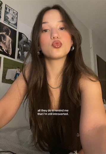 Understanding Introversion Through Gracie Abrams' Lyrics