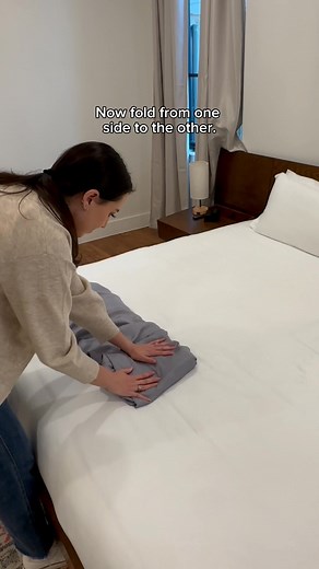 Struggling with folding fitted sheets? 😅 Here’s a hack to make it way easier—your linen closet will thank you! | Norwex