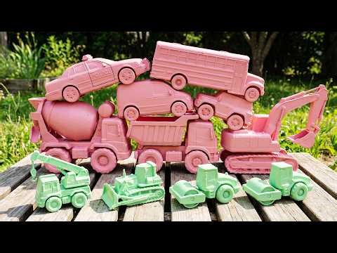 Toy Wash! Learn Colors with School Bus, Police Car & Construction Trucks Magic Color Reveal