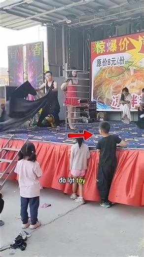 The boy exposed the magic trick 🤣 #shortsviral #shortvideo