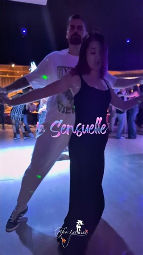 Souvenir d’un moment de danse partagé à LA SENSUELLE au @bowlingdesaintes avec @afro.latina.roxane.corentin 🕺@swennytod 💃 tag en commentaire 😉 📌 Les rendez-vous hebdomadaire Kizomba et Bachata en Charente-Maritime 🌟 Lundi au Bowling de SAINTES 19h45 Kizomba débutant 21h00 Kizomba intermédiaire 22h00/23h45 Soirée 100% KIZOMBA 🌟 Mercredi au @lefloorroyan 20h00 Bachata évolutif 21h15 Kizomba évolutif 22h00 à max 1h45 Soirée KIZOMBA /BACHATA 🌟 Jeudi salle du Clos Margat à LA ROCHELLE 20h00 Ki