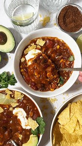 "By far THE best vegetarian chili recipe I have made. It will be the ONLY one I make. Forever and ever! Hubby said it is *this* close to our favorite restaurant one!" | Live Eat Learn
