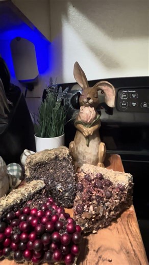 DECORATING FOR SPRING TIME 🐇 mummy old ancient pies VIGNETTE STYLE #itscraftingtime