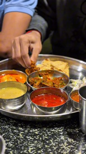 amar_gurav_ | Hotel Malan 👑 {Reel , Malan hotel review, Malan Review Hotel } #kolhapurkar😎👑 #kolhapur #mumbai #mumbaicityexplore #foodblogger... | Instagram