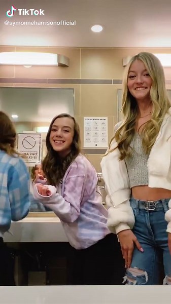 We left the movies just to go do this😳😂 @piperrockellebby @emily.dobson Comment your 3 favorite Christmas movies🎄