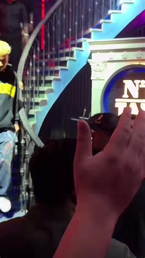 VannDa និងមិត្តភាពនៅស្រុកកំណើត