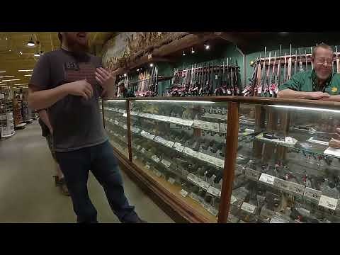 Looking @ Handguns @ Bass Pro Shop(1 18)
