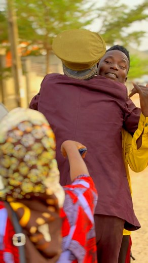 4.5M views · 126K reactions | The snatcher. Dan Sholi 001 #dansholi #comedy #funny #001 | Dan Sholi | Facebook