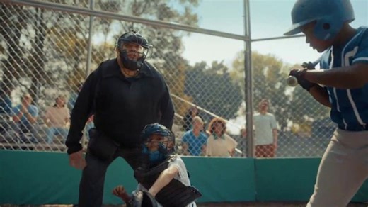 Lysol Sanitizer TV Spot, 'La jugada ganadora'