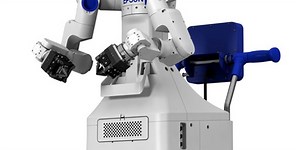 Seiko Epson Shows Off Its Dual-Arm Robot