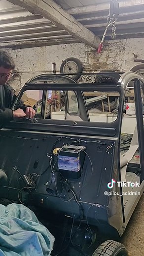 Installation auvent et essuie glace sur la 2cv!