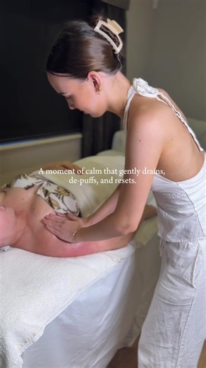 A moment of calm that gently drains, de-puffs, and resets. Brazilian Lymphatic Massage is where the body slows down, fluid begins to move, and everything starts to feel lighter again — not forced, not rushed, just guided. We’re so excited to share that Sienna is now taking clients, offering the same intentional, results-focused lymphatic work in a calm, nurturing space. Perfect if you’re feeling puffy, inflamed, heavy, or simply in need of a reset. Bookings now open ✨ DM or book online.