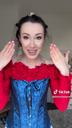 Bringing Snow White to Life: A Cosplay Adventure