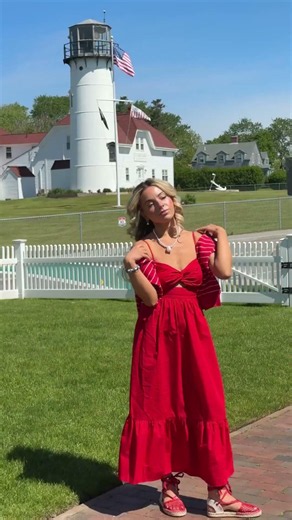 East Coast Summer Outfits: Beach, Pool & Sightseeing Looks from LOFT