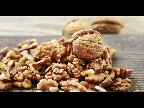 Jak szybko i łatwo łupać orzechy włoskie