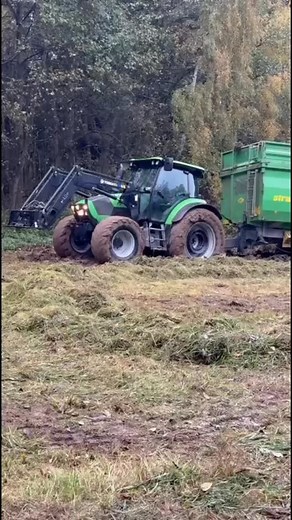 48K views · 1.2K reactions | Deutz being Deutz..  By @martin.speta #deutz #deutzfahr #tire #tractor #fail #tractorfails #farmlife #agriculture | Tractor Fails | Facebook