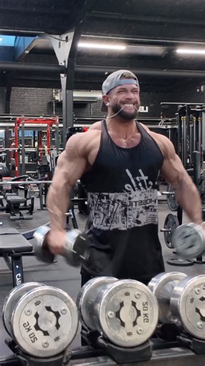 Carlos “The Brutal Brit” Philbrick on Instagram: "Pre workout stack just took a whole new level with @hosstilesupps liquid Glycerol for the ultimate hydration and pump. Along with liquid L-carnitine to help the body use fatty acids as fuel/ energy. Elite pumps + fat burning 😮‍💨 @hosstilesupps - Carlos10"